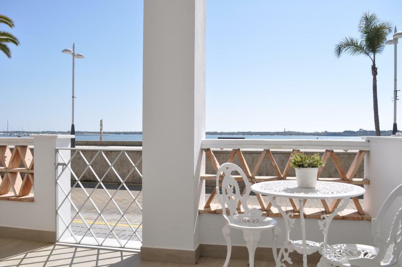 Apartamentos En Paseo Maritimo Ель-Ромпідо Екстер'єр фото